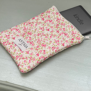 Blossom Kindle Pouch