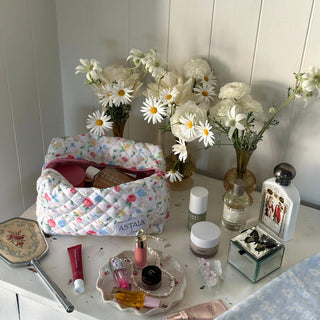 Quilted makeup bag makeup bag astala luna carry all makeup pouch pencil bag brushes bag makeup case vintage floral vanity case cosmetic bag Laptop case laptop bag quilted laptop cover laptop