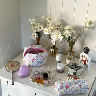 Quilted makeup bag makeup bag astala luna carry all makeup pouch pencil bag brushes bag makeup case vintage floral vanity case cosmetic bag Laptop case laptop bag quilted laptop cover laptop