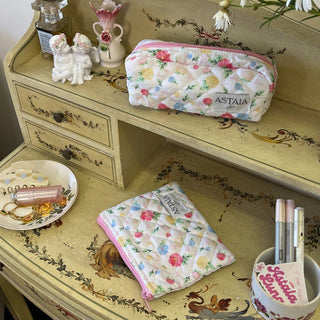Quilted makeup bag makeup bag astala luna carry all makeup pouch pencil bag brushes bag makeup case vintage floral vanity case cosmetic bag Laptop case laptop bag quilted laptop cover laptop