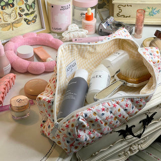 Quilted makeup bag makeup bag astala luna carry all makeup pouch pencil bag brushes bag makeup case vintage floral vanity case cosmetic bag Laptop case laptop bag quilted laptop cover laptop