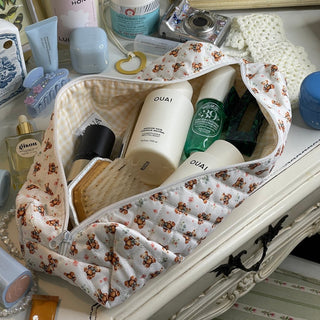 Quilted makeup bag makeup bag astala luna carry all makeup pouch pencil bag brushes bag makeup case vintage floral vanity case cosmetic bag Laptop case laptop bag quilted laptop cover laptop