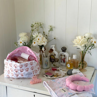 Quilted makeup bag makeup bag astala luna carry all makeup pouch pencil bag brushes bag makeup case vintage floral vanity case cosmetic bag Laptop case laptop bag quilted laptop cover laptop