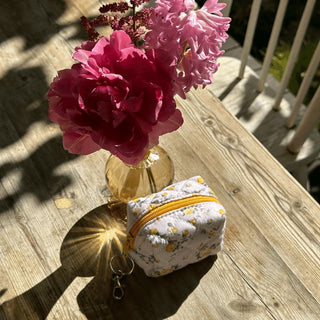 Quilted makeup bag makeup bag astala luna carry all makeup pouch pencil bag brushes bag makeup case vintage floral vanity case cosmetic bag Laptop case laptop bag quilted laptop cover laptop