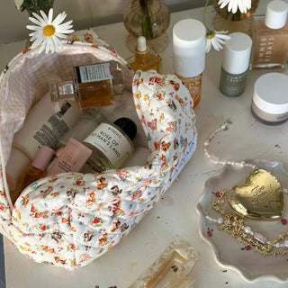 Quilted makeup bag makeup bag astala luna carry all makeup pouch pencil bag brushes bag makeup case vintage floral vanity case cosmetic bag Laptop case laptop bag quilted laptop cover laptop