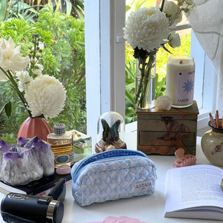 Quilted makeup bag makeup bag astala luna carry all makeup pouch pencil bag brushes bag makeup case vintage floral vanity case cosmetic bag Laptop case laptop bag quilted laptop cover laptop