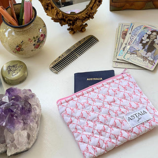 Quilted makeup bag makeup bag astala luna carry all makeup pouch pencil bag brushes bag makeup case vintage floral vanity case cosmetic bag Laptop case laptop bag quilted laptop cover laptop