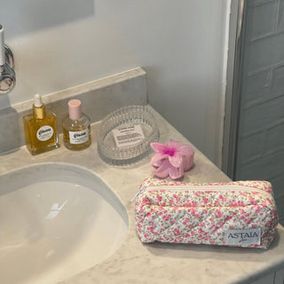 Quilted makeup bag makeup bag astala luna carry all makeup pouch pencil bag brushes bag makeup case vintage floral vanity case cosmetic bag Laptop case laptop bag quilted laptop cover laptop
