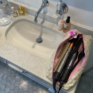 Quilted makeup bag makeup bag astala luna carry all makeup pouch pencil bag brushes bag makeup case vintage floral vanity case cosmetic bag Laptop case laptop bag quilted laptop cover laptop