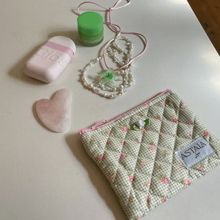 Quilted makeup bag makeup bag astala luna carry all makeup pouch pencil bag brushes bag makeup case vintage floral vanity case cosmetic bag Laptop case laptop bag quilted laptop cover laptop