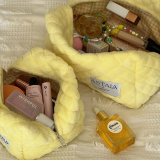 Quilted makeup bag makeup bag astala luna carry all makeup pouch pencil bag brushes bag makeup case vintage floral vanity case cosmetic bag Laptop case laptop bag quilted laptop cover laptop